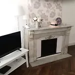 2 Bedroom Center Ville 1St Floor Wifi