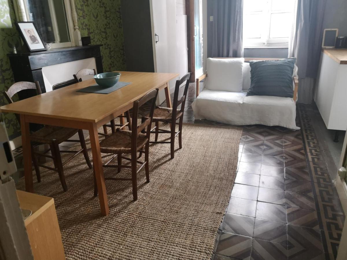 2 Bedroom Center Ville 1st Floor Wifi