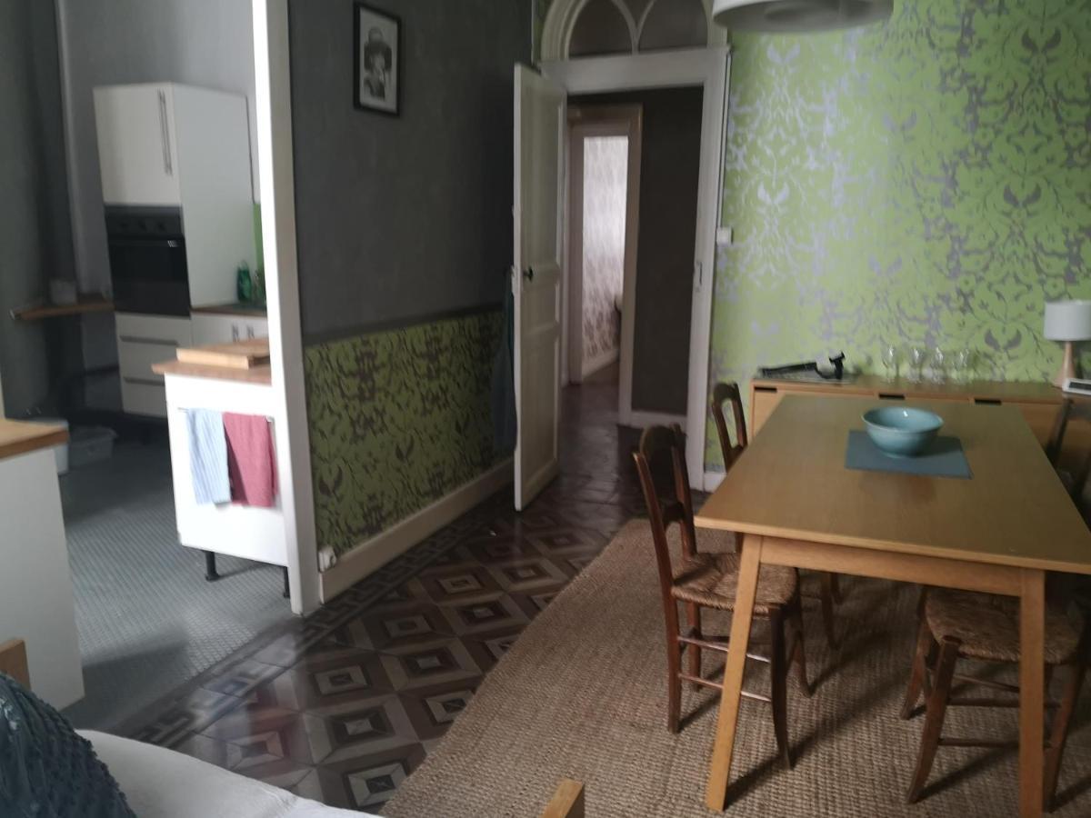 2 Bedroom Center Ville 1st Floor Wifi